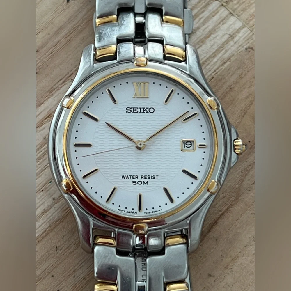 Seiko Vintage Men’s Watch White Dial Two-Tone Bracelet Gold-Tone Markers Date